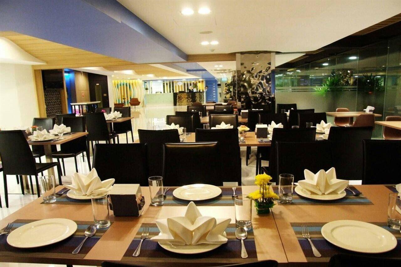 Grand Tower Inn Sathorn Hotel Bangkok Exterior photo